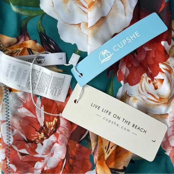 NWT CUPSHE 2-Piece Swimsuit. Size L. - Picture 8 of 9